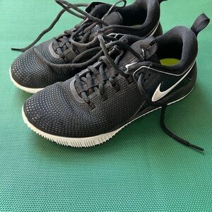 Nike Dual-Tone Black and White Volleyball Shoes